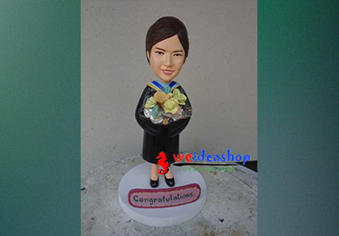 ตุ๊กตาปั้น - ชุดรับปริญญา
